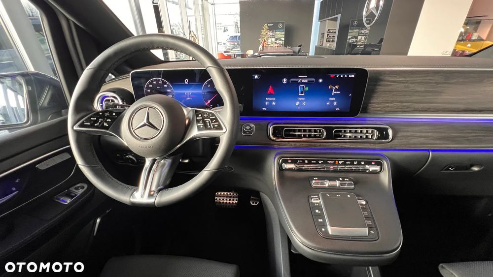 Mercedes-Benz Klasa V - 13