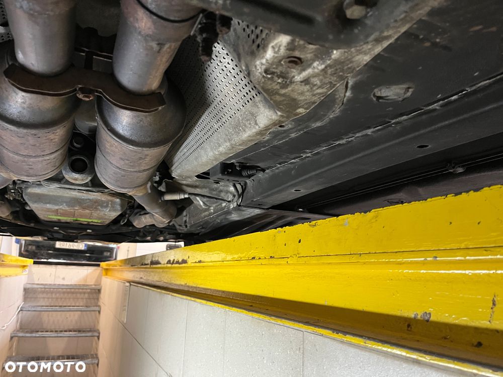 BMW Seria 5 - 16