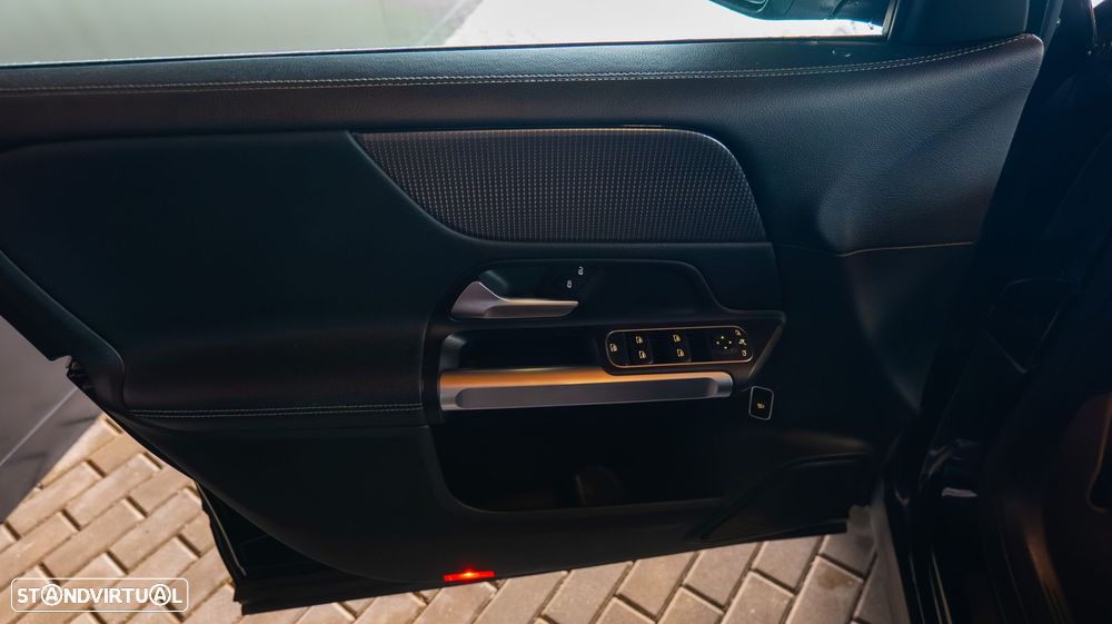 Mercedes-Benz GLB 180 d Progressive - 12