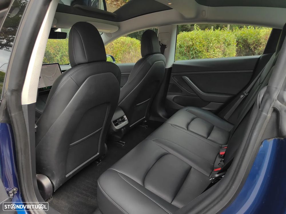 Tesla Model 3 Standard RWD - 32