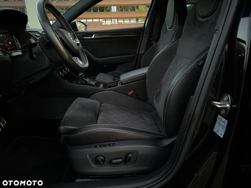 Skoda Superb 2.0 TDI 4x4 DSG Sportline - 20