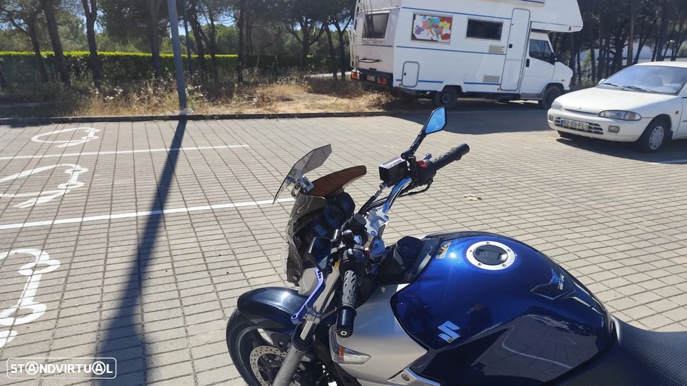 Suzuki GSR - 5