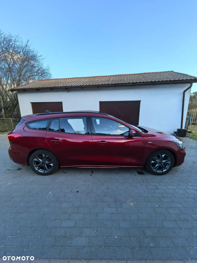 Ford Focus 1.5 EcoBlue Start-Stopp-System ST-LINE - 2