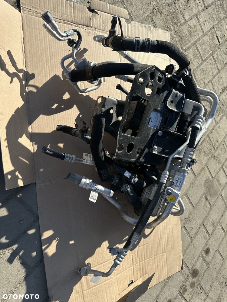 CHŁODNICA PRZEWODY KLIMATYZACJI AUDI E-TRON 4MO 816 413 A - 4