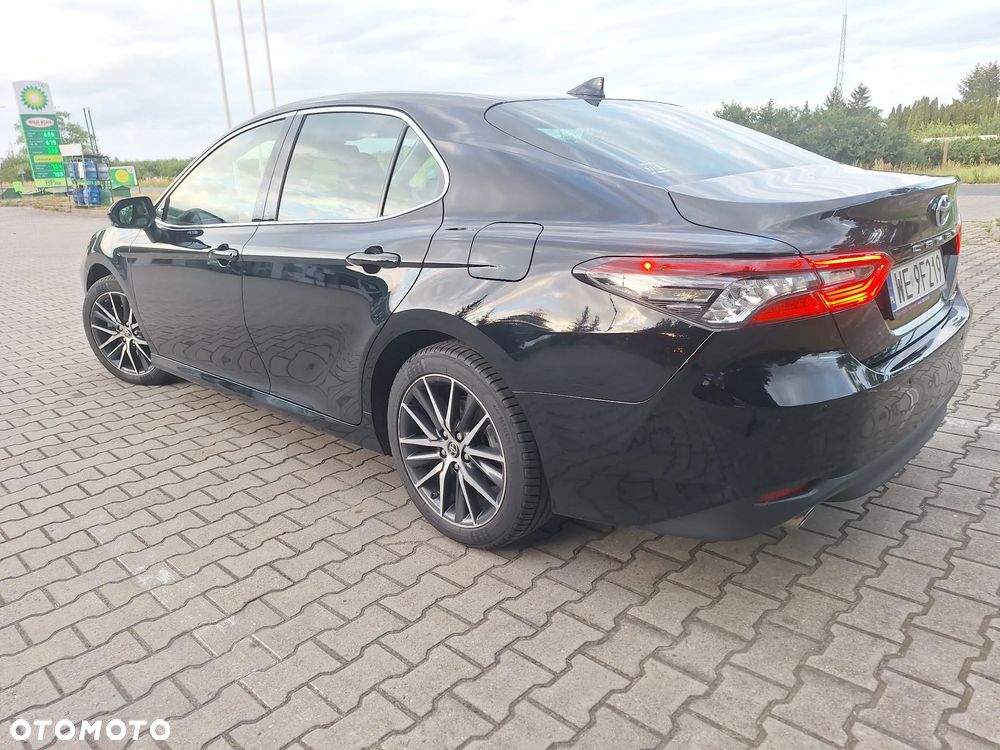 Toyota Camry 2.5 Hybrid Executive CVT - 12