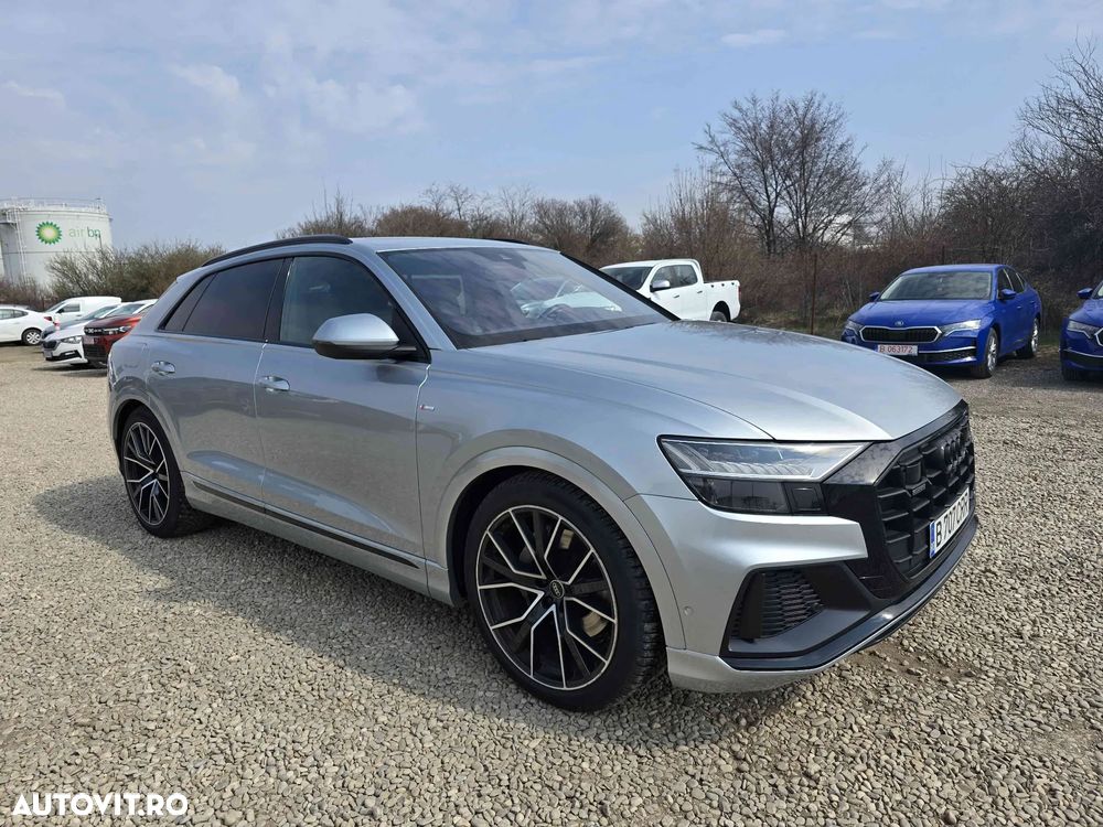 Audi Q8 - 2