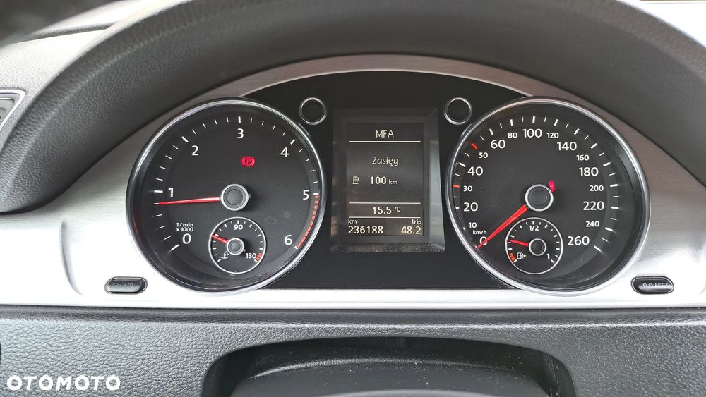 Volkswagen Passat 2.0 TDI 4Mot Highline DSG - 16