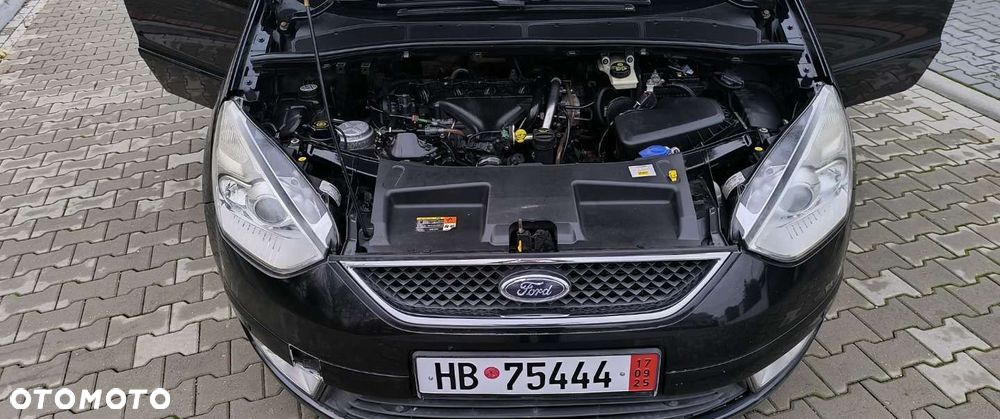 Ford Galaxy - 14