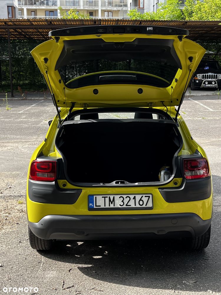Citroën C4 Cactus 1.2 PureTech Shine Edition S&S - 17