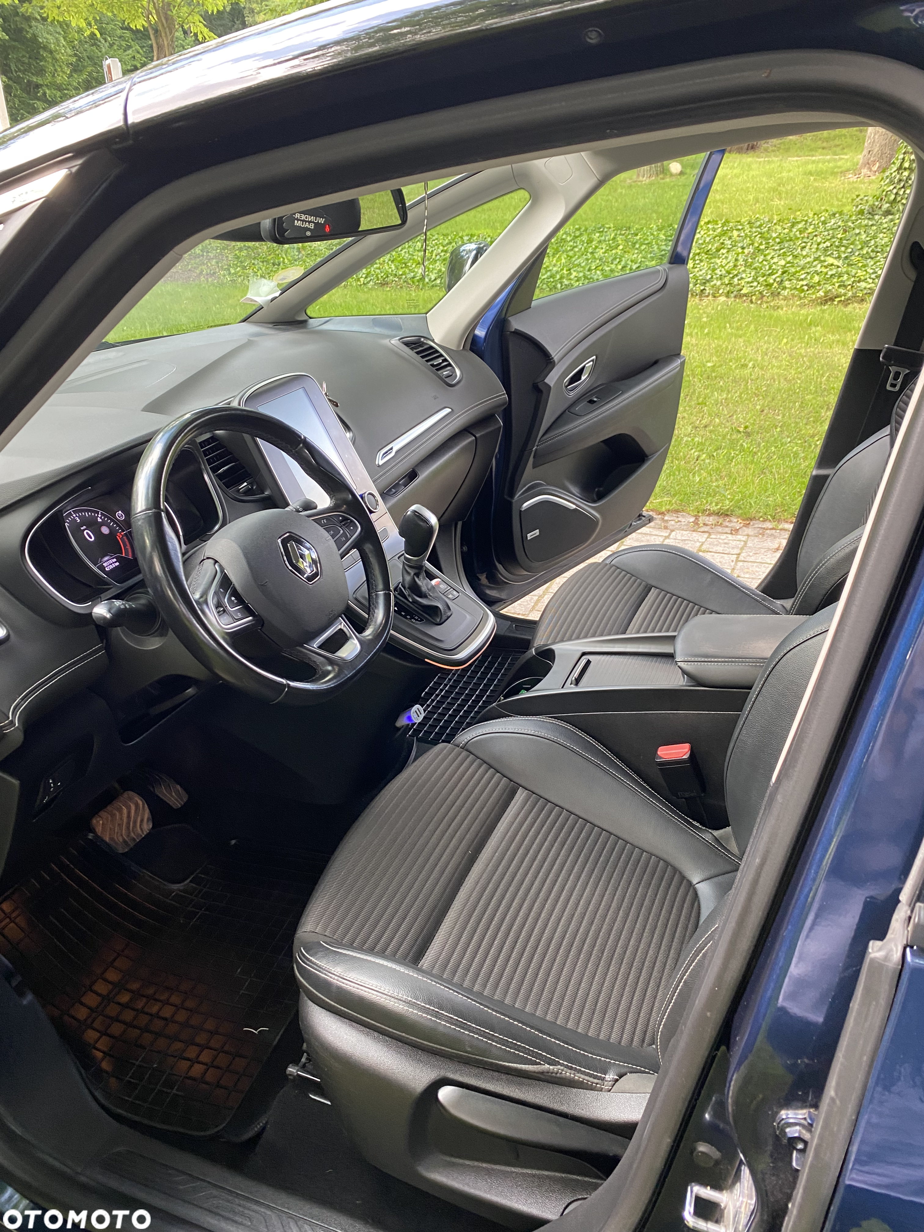 Renault Scenic 1.7 Blue dCi Bose EDC - 11