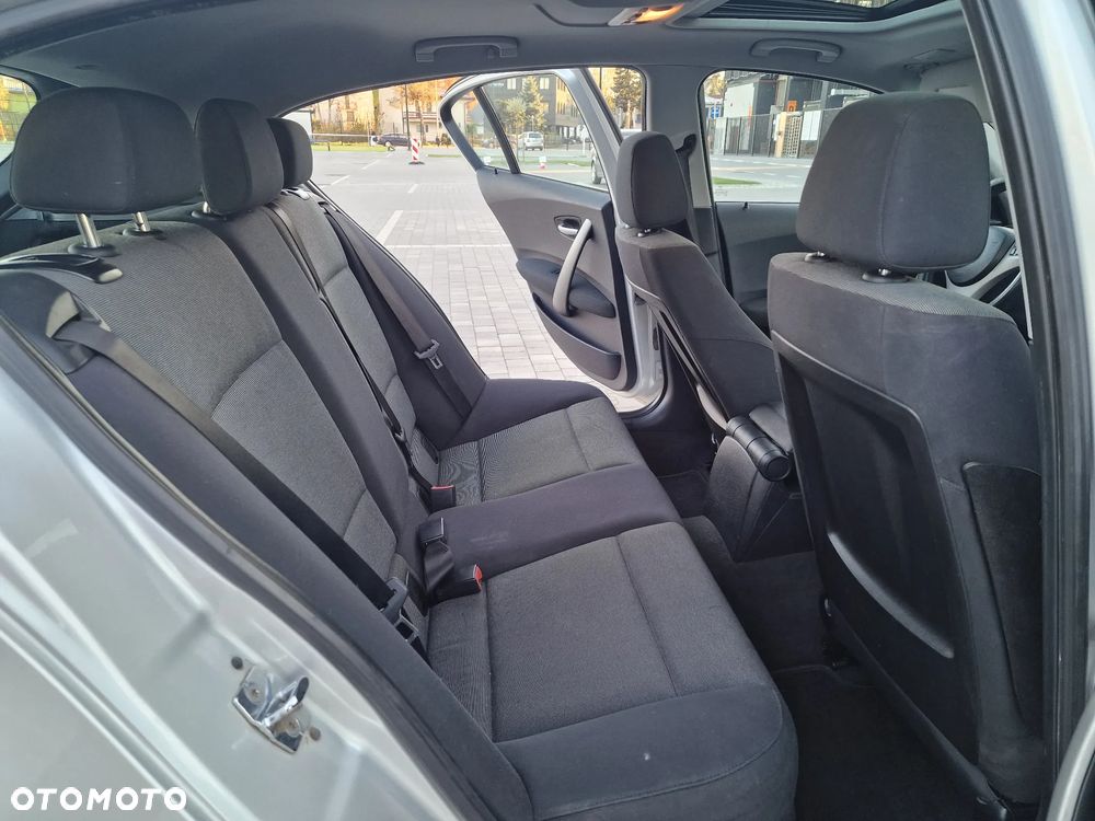 BMW Seria 1 - 15