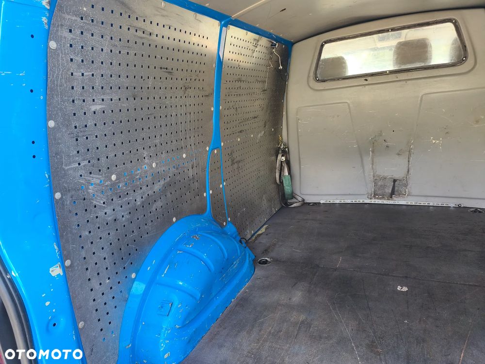 Volkswagen Transporter - 9