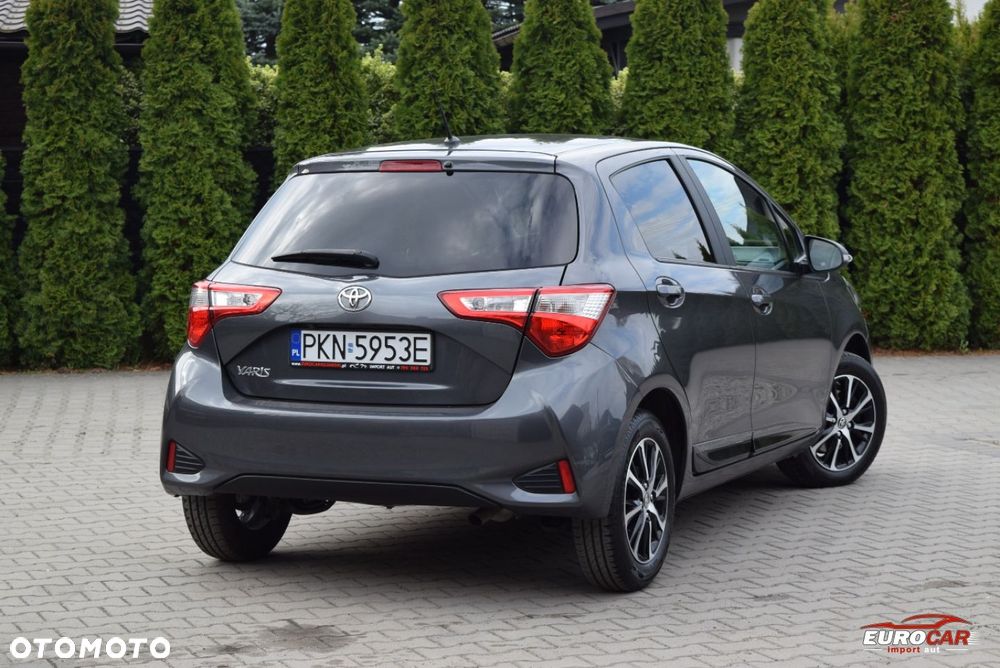 Toyota Yaris 1.5 Premium - 9