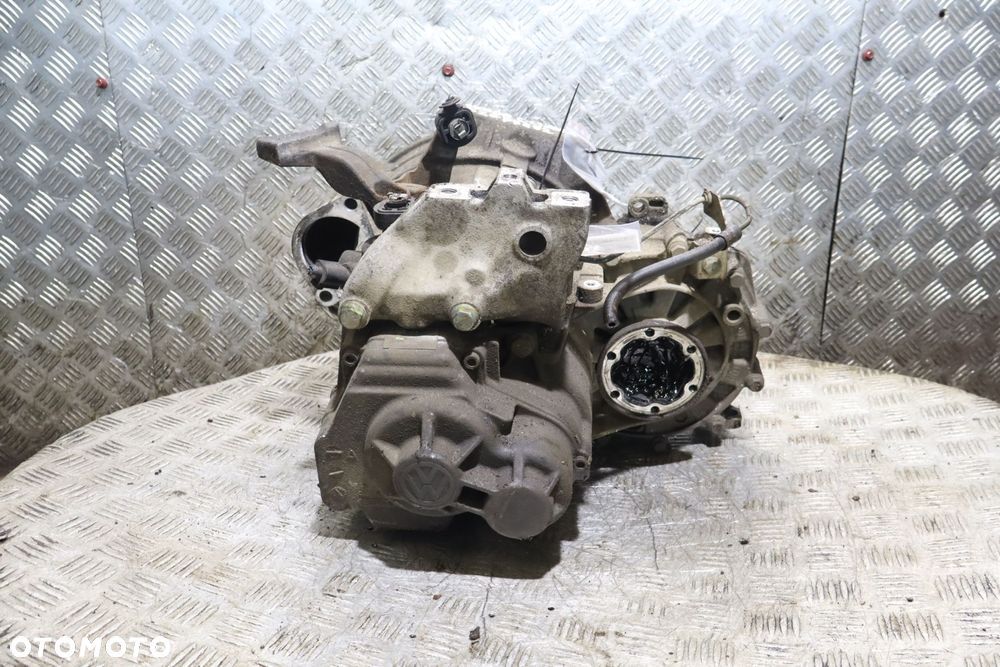 SKRZYNIA BIEGÓW 6 BIEGOWA OCTAVIA II 2.0FSI GQP - 2