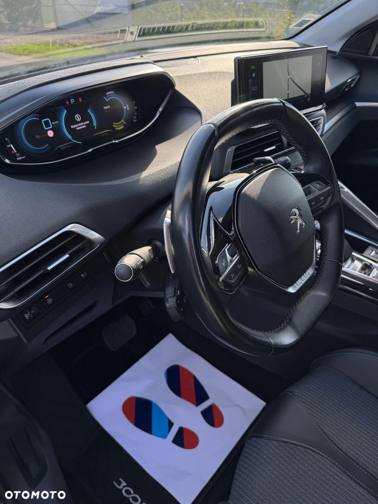 Peugeot 3008 1.6 PureTech Hybrid PHEV Allure S&S EAT8 - 29