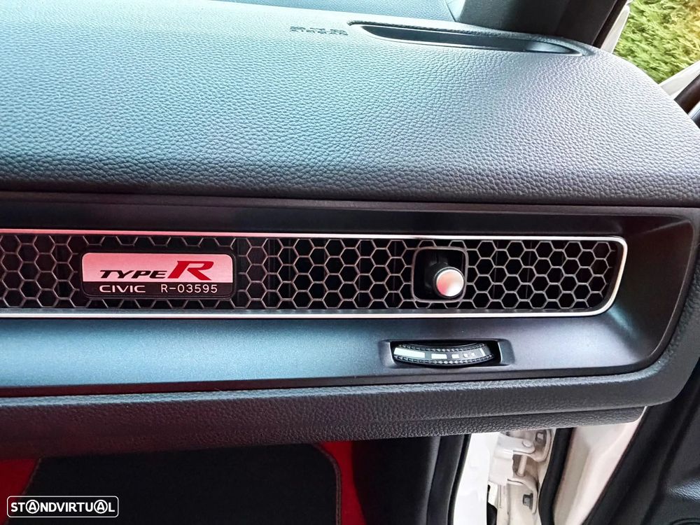 Honda Civic 2.0 VTEC Turbo Type R S - 25