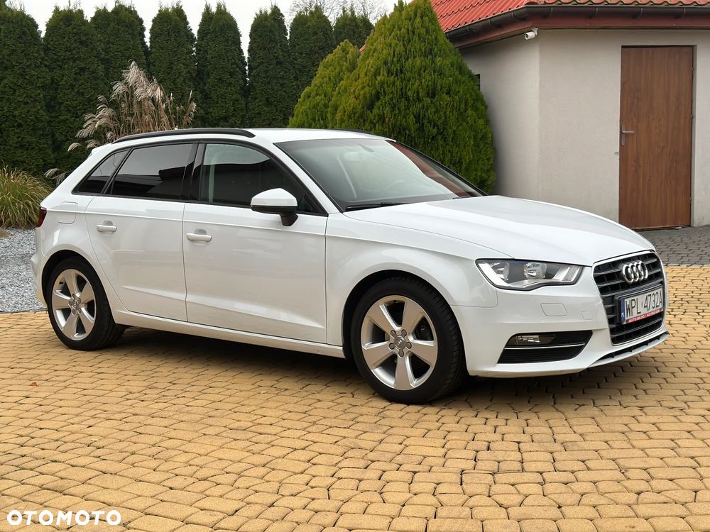 Audi A3 Sportback 1.4 TFSI Ambiente - 14
