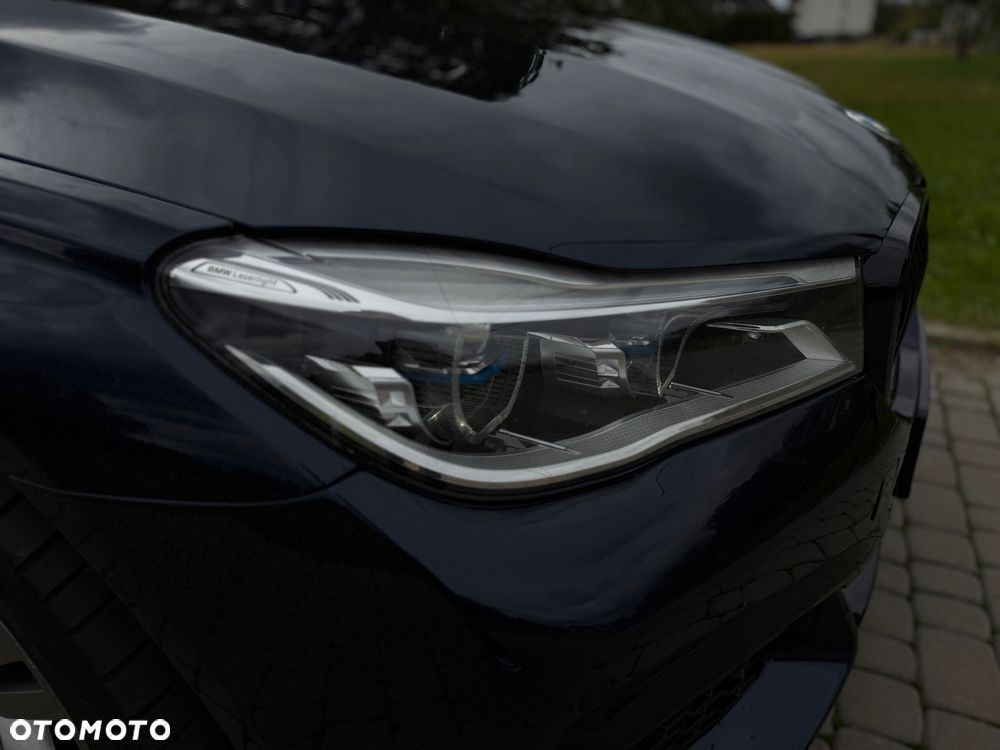 BMW Seria 7 750Li xDrive - 16