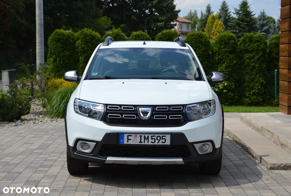 Dacia Sandero Stepway 0.9 TCe Laureate S&S Easy-R - 3
