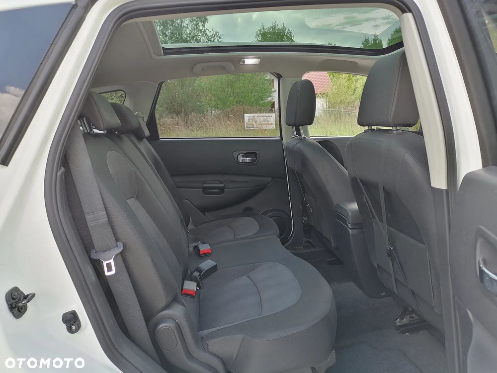 Nissan Qashqai 2.0 lounge - 10