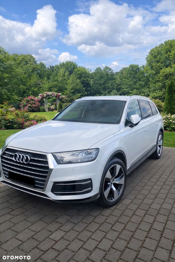 Audi Q7 - 1