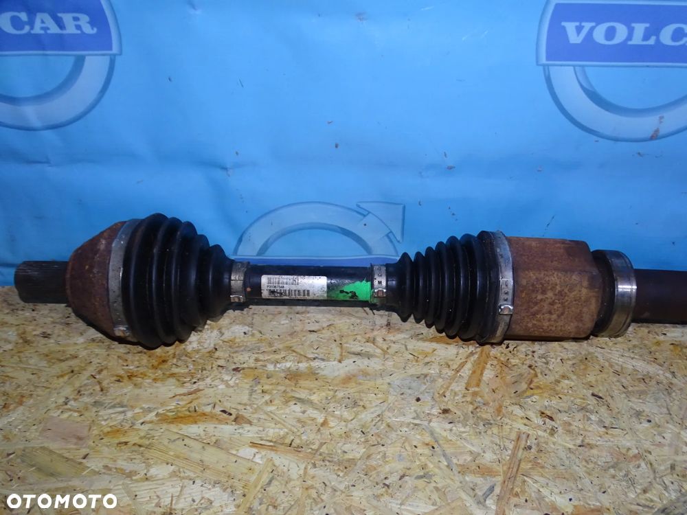 PÓŁOŚ PRAWA VOLVO S80,V70 AUT AWD 2.4 D4 D5 T6 31367548 - 2