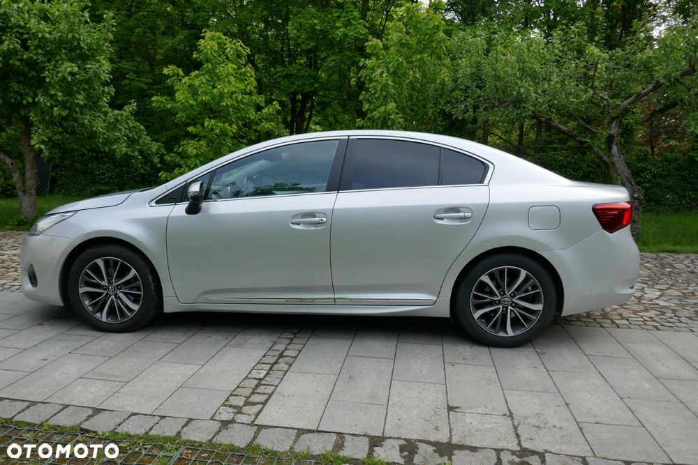 Toyota Avensis 2.0 Premium MS - 2