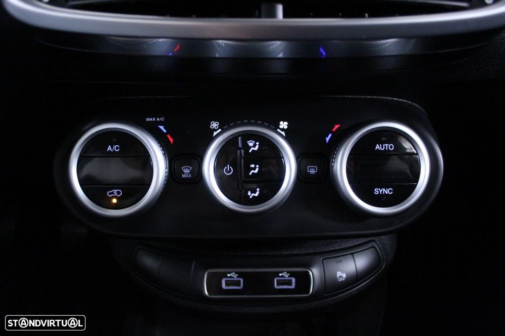 Fiat 500X 1.3 MJ City Cross - 28