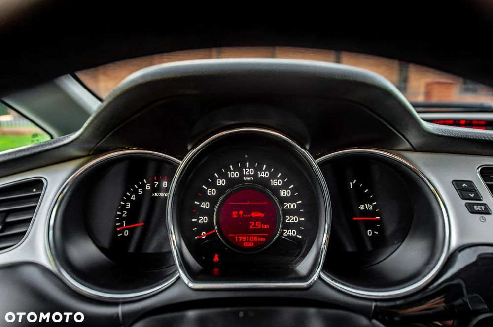 Kia Ceed 1.6 GDI Business Line - 29