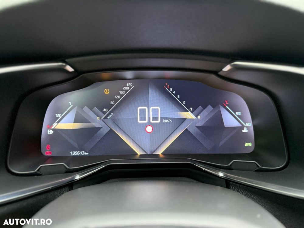 DS Automobiles DS 7 Crossback - 17