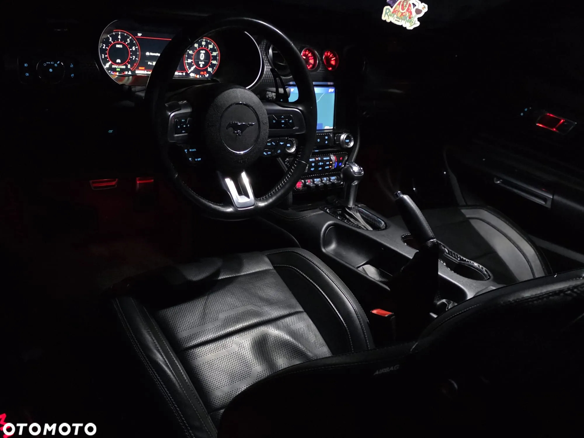 Ford Mustang 5.0 V8 GT - 17