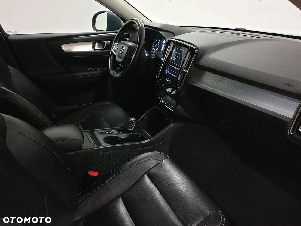 Volvo XC 40 D3 SCR Inscription - 38