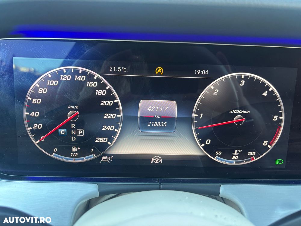 Mercedes-Benz CLS 350 d 4MATIC Aut - 26