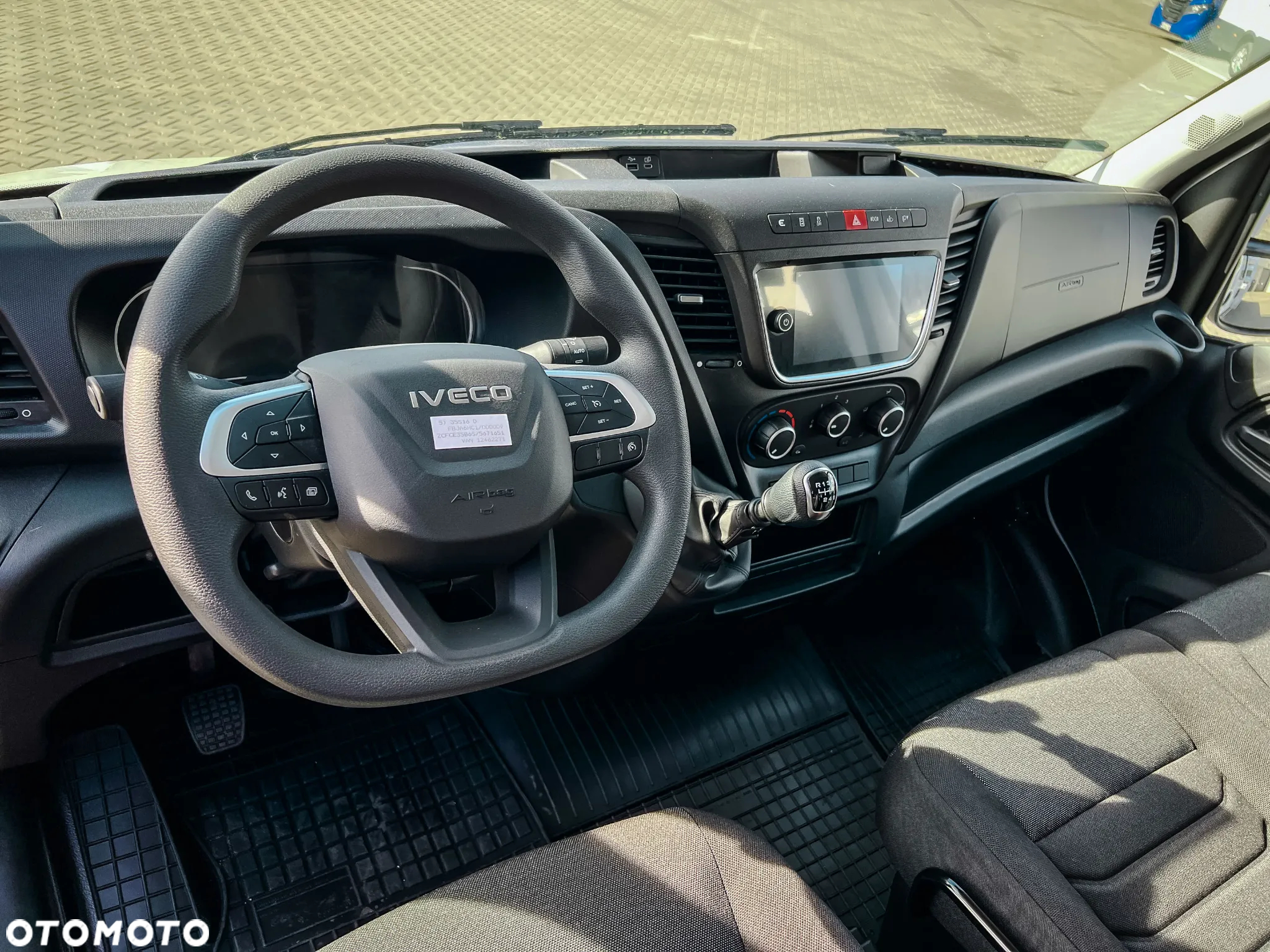 Iveco DAILY 35S16 D - 20