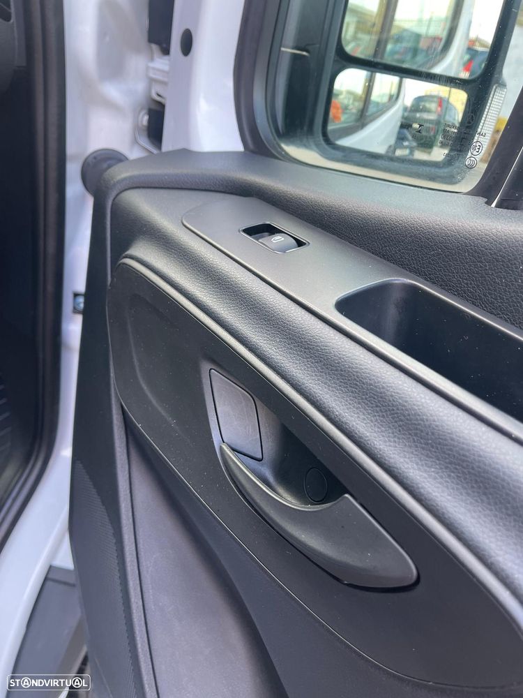 Mercedes-Benz SPRINTER - 28