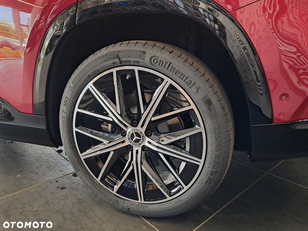 Mercedes-Benz GLB - 20