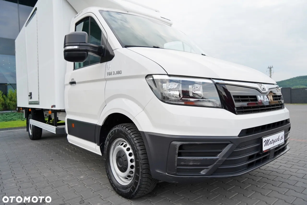 MAN TGE 3.180 / 2.0D , IZOTERMA - KONTENER  / DMC: 3500 KG / 2021 ROK / SPROWADZONY / PO KONTRAKCIE SERWISOWYM - 10