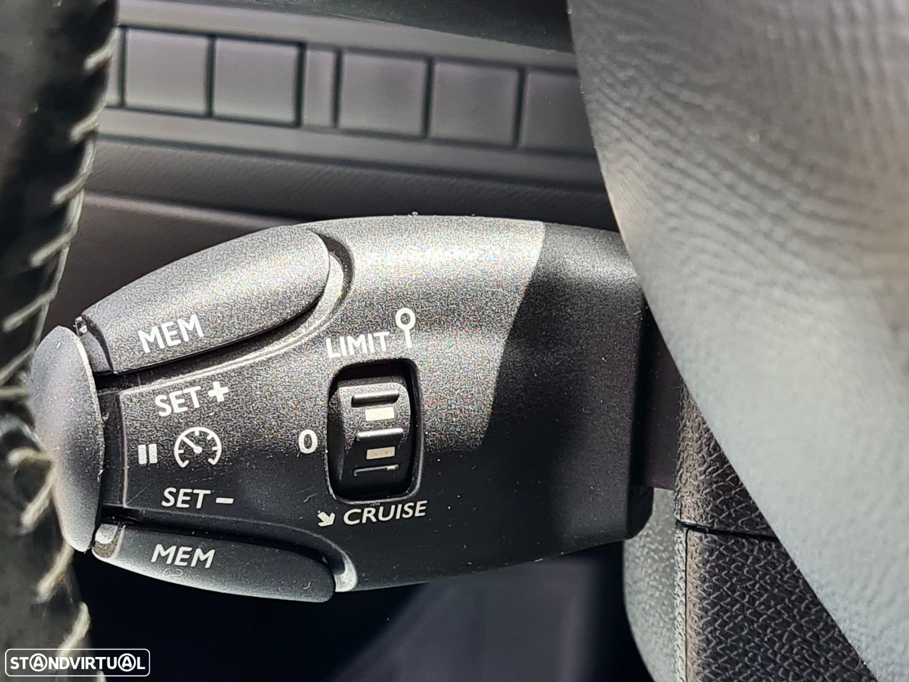 Peugeot 308 1.2 PureTech Allure J17 - 26