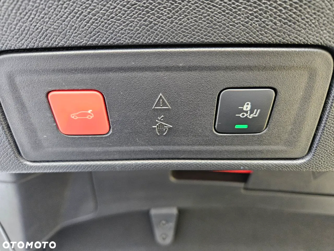 Peugeot 508 1.6 PureTech Allure Pack S&S EAT8 - 29