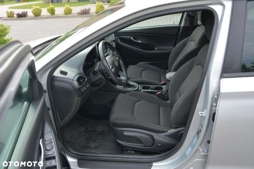 Hyundai i30 1.4 T-GDI DCT YES!+ - 18