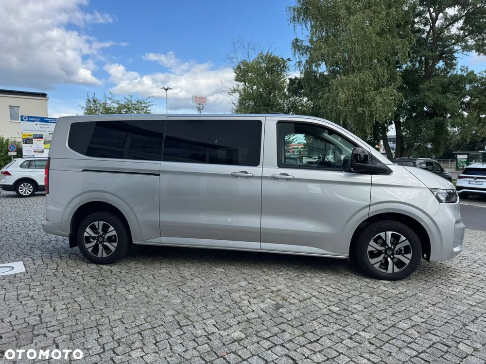 Volkswagen Caravelle 2.0 TDI L2 4Motion Life - 4