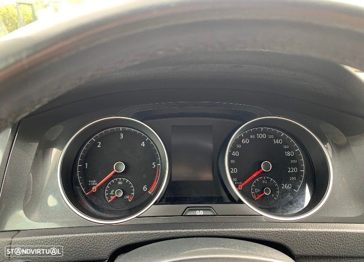 VW Golf 1.6 TDI Confortline - 14