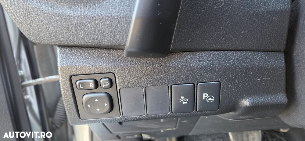 Toyota Auris 1.8 VVT-i Automatik Executive - 18