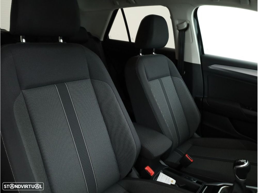 VW T-Roc 1.0 TSI Urban - 14