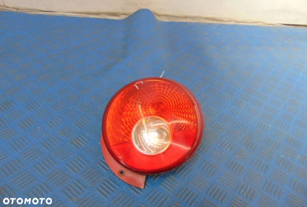 DAEWOO MATIZ LAMPA TYLNA PRAWA - 1