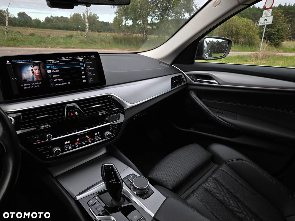 BMW Seria 5 520d - 22