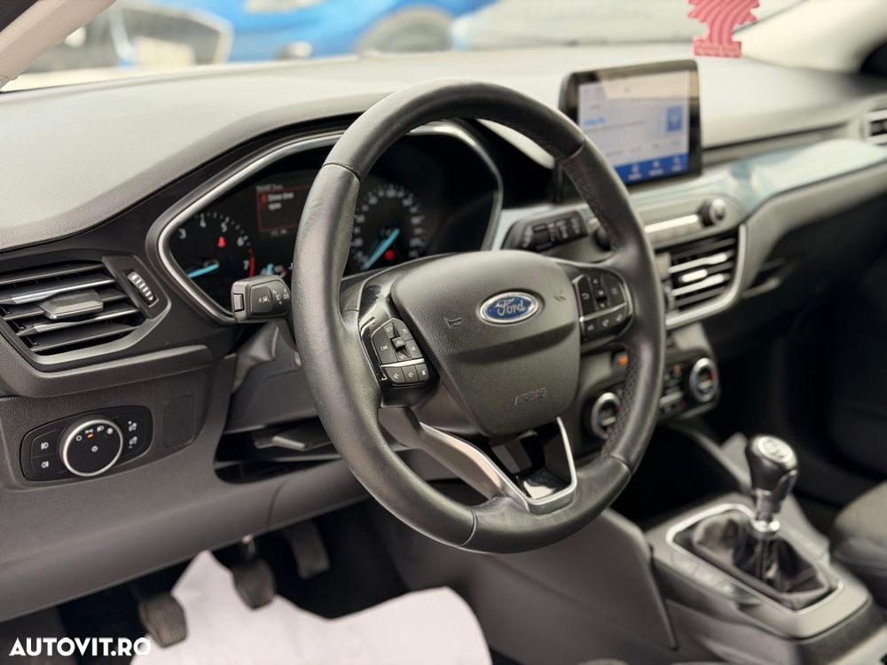 Ford Focus 1.0 EcoBoost Active Business - 19