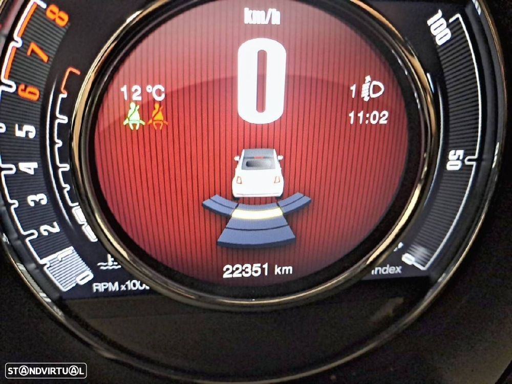 Fiat 500C 1.0 Hybrid - 23