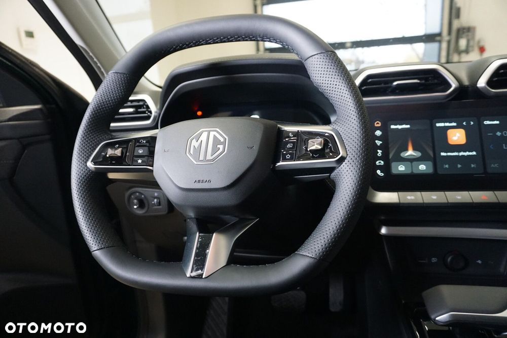 MG ZS - 30