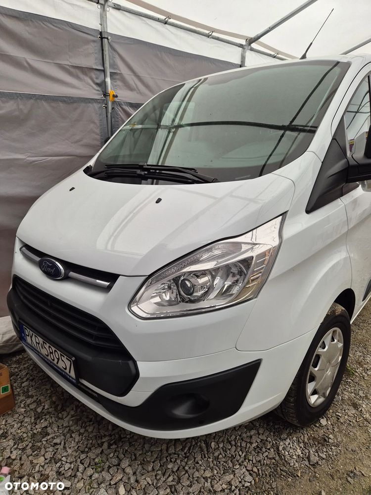 Ford TRANSIT CUSTOM - 1